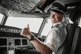 What Qualifications do you need to Become a Pilot?