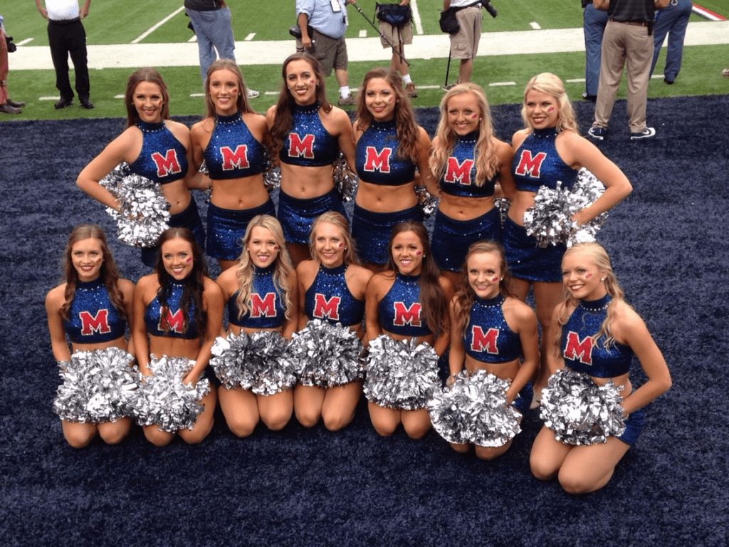 10 Best Cheerleading Programs in the US