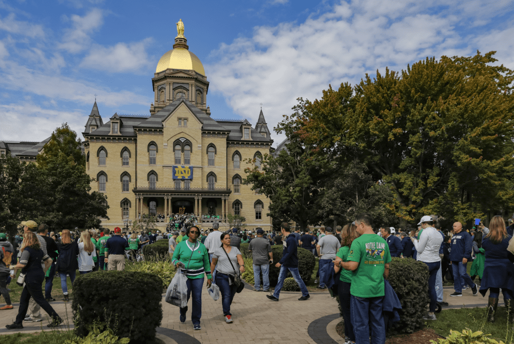 List of 20+ Happiest Colleges (With Happiest Students)