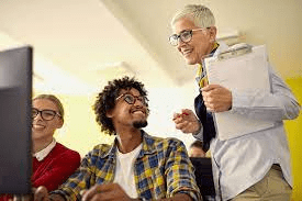 Lecturer vs. Instructor (Top 4 Differences Between Them)