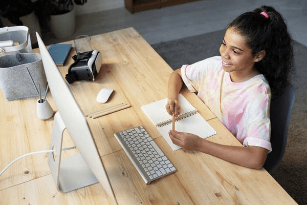 Full Outschool In-depth Review 2023: Is Outschool Good For You?