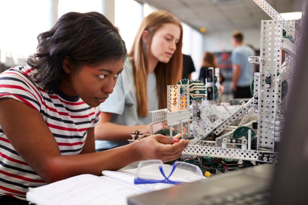 List of Top 13 Easiest GCSEs 2024 (Updated)